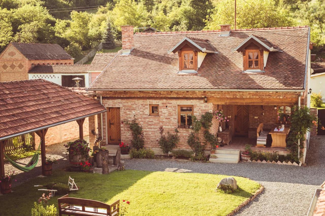 Country House Tunjina Kuca Stara Kapela Guest House Pavlovci Exterior photo